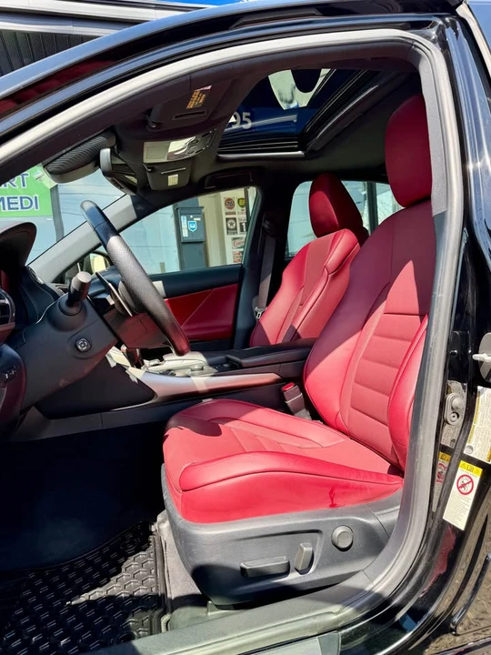 2019 Lexus IS 3rd Gen - Image 10 of 20