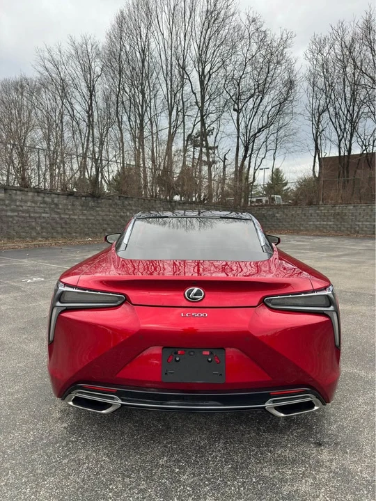 2019 Lexus LC - Image 5 of 11