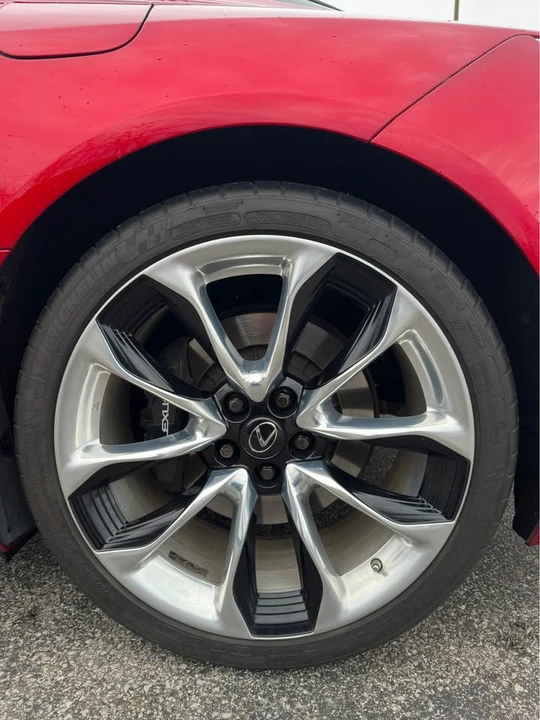 2019 Lexus LC - Image 7 of 11