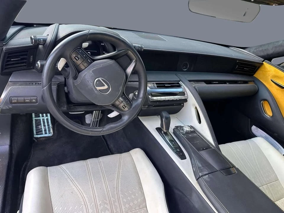 2019 Lexus LC - Image 13 of 13