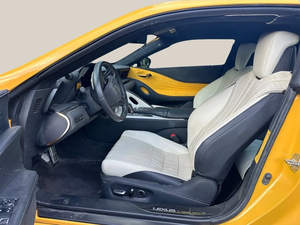 2019 Lexus LC - Image 12 of 14