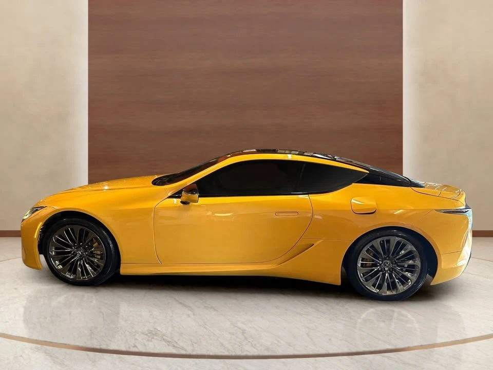 2019 Lexus LC - Image 4 of 14