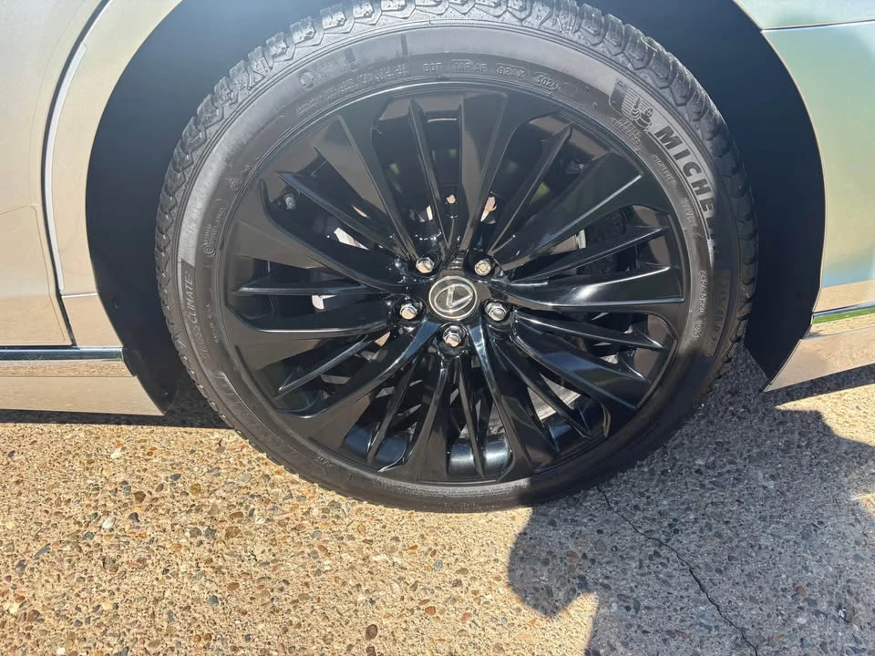 2019 Lexus LS 5th Gen - Image 8 of 13