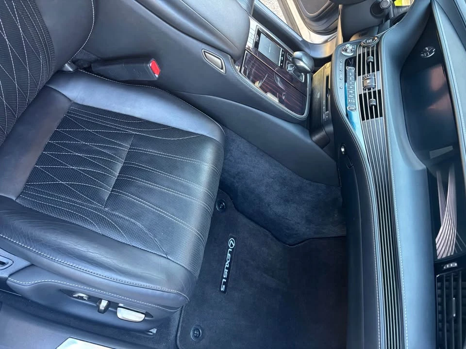 2019 Lexus LS 5th Gen - Image 5 of 13