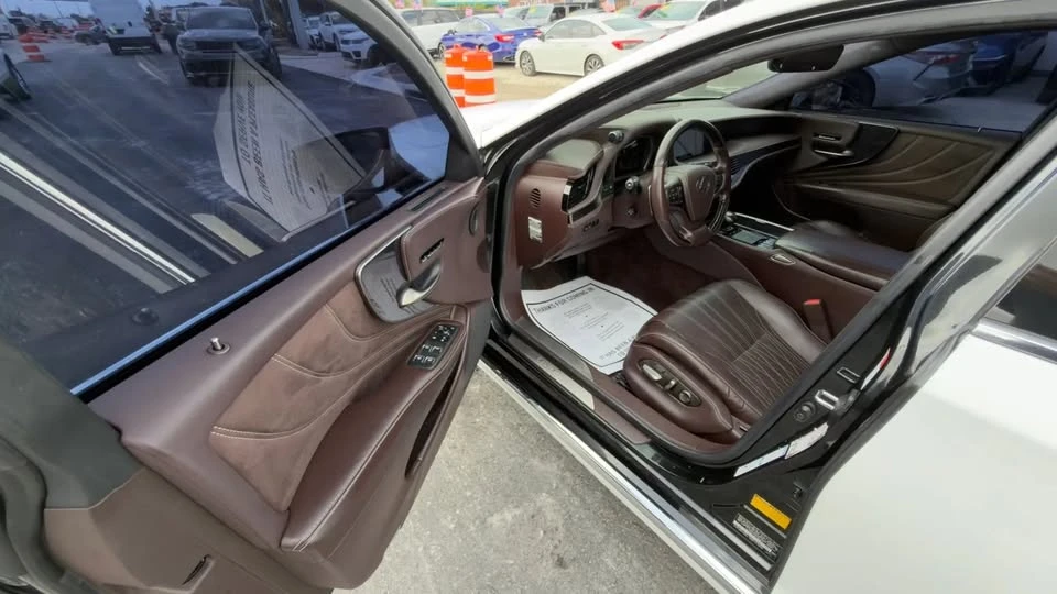2019 Lexus LS 5th Gen - Image 18 of 20