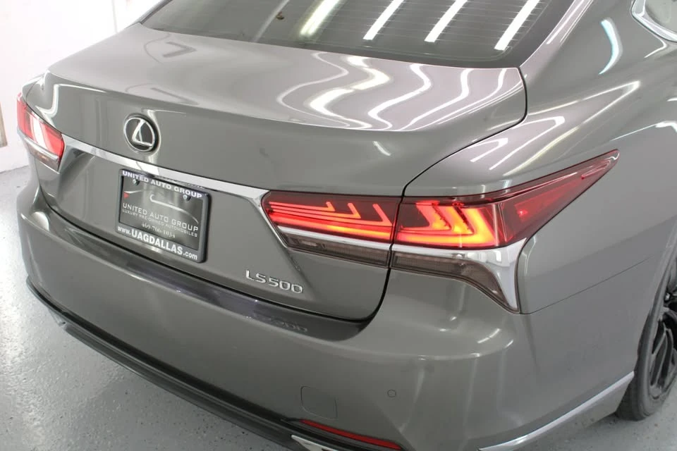 2019 Lexus LS 5th Gen - Image 18 of 19