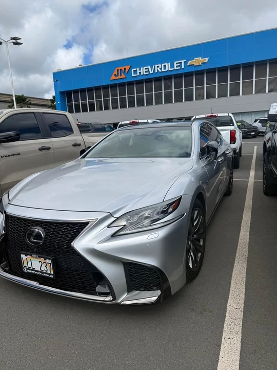 2019 Lexus LS 5th Gen - Image 3 of 10