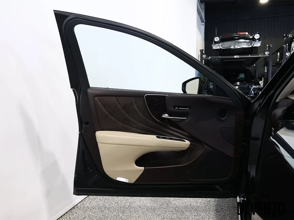 2019 Lexus LS 5th Gen - Image 7 of 20