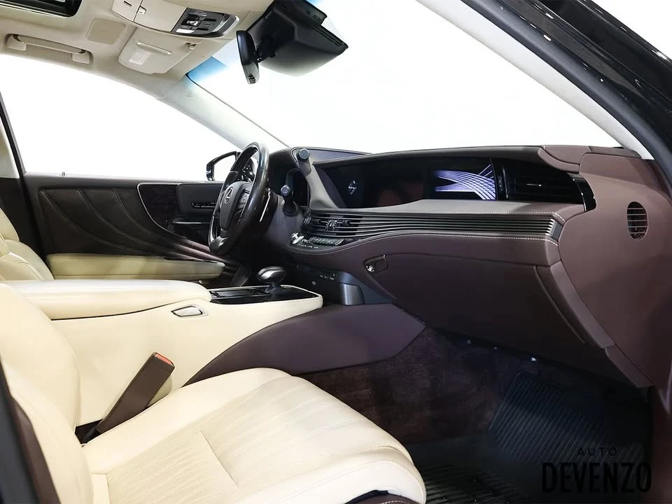 2019 Lexus LS 5th Gen - Image 11 of 20