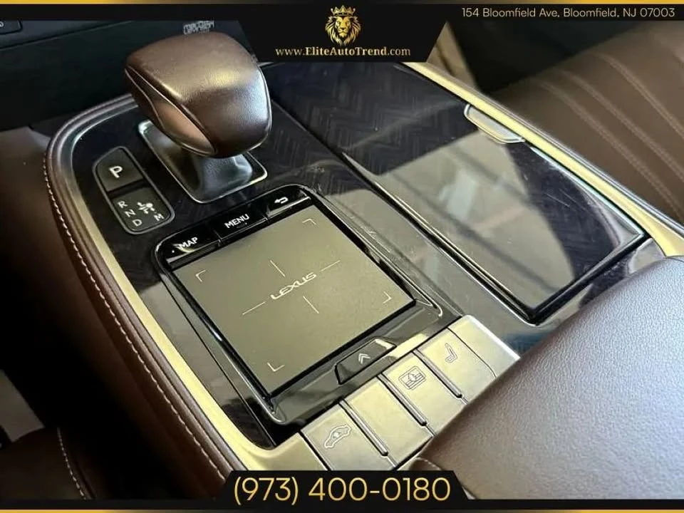 2019 Lexus LS 5th Gen - Image 11 of 16