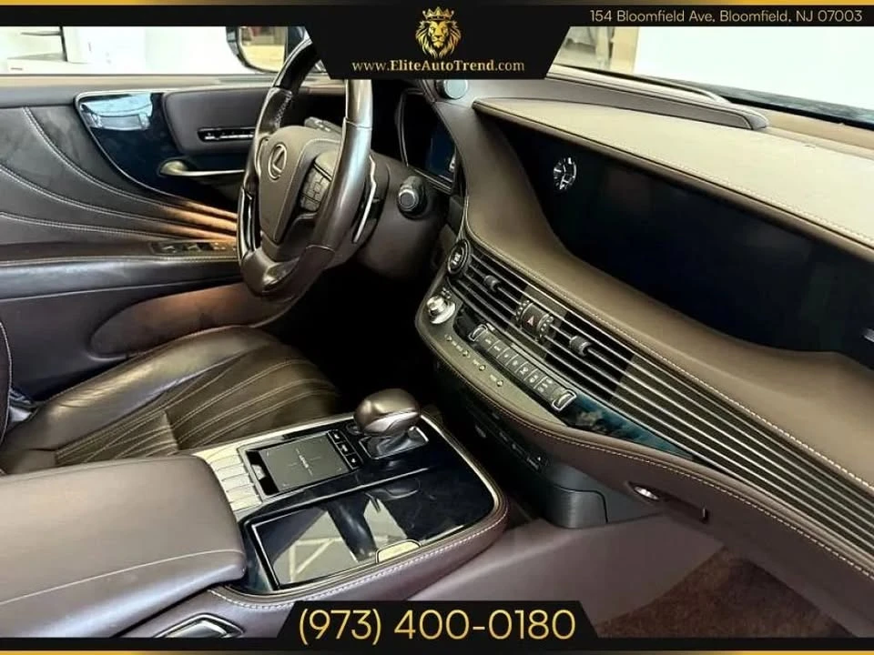 2019 Lexus LS 5th Gen - Image 13 of 16