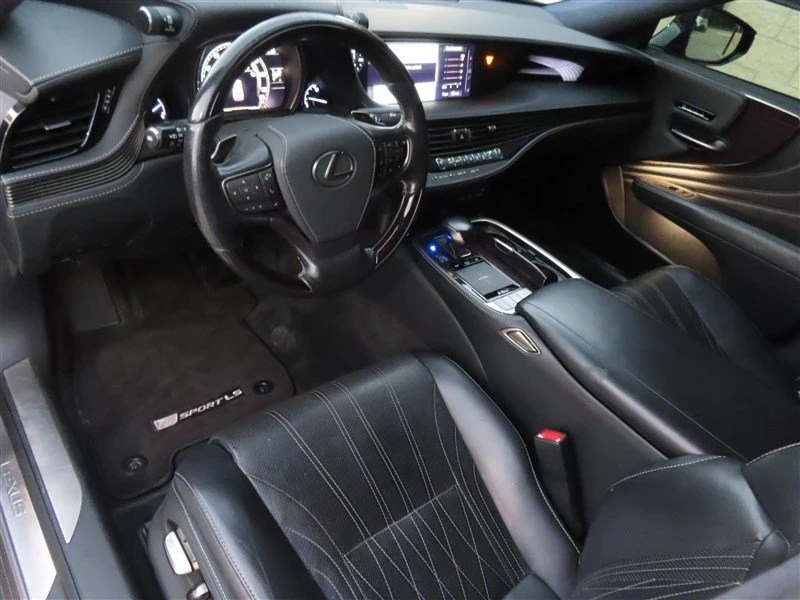 2019 Lexus LS 5th Gen - Image 7 of 19