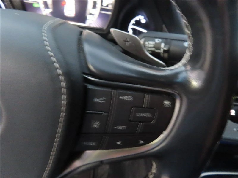2019 Lexus LS 5th Gen - Image 19 of 19