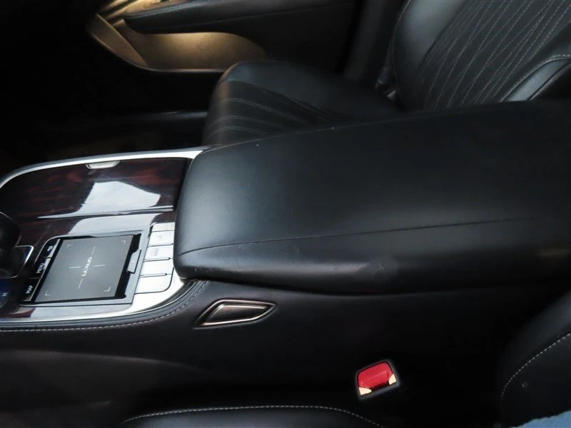 2019 Lexus LS 5th Gen - Image 13 of 20