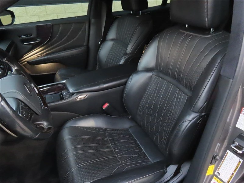 2019 Lexus LS 5th Gen - Image 9 of 20