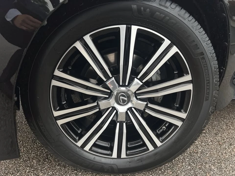 2019 Lexus LX 4th Gen - Image 9 of 18