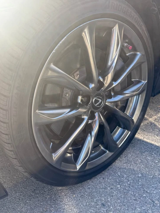 2019 Lexus RC - Image 4 of 8