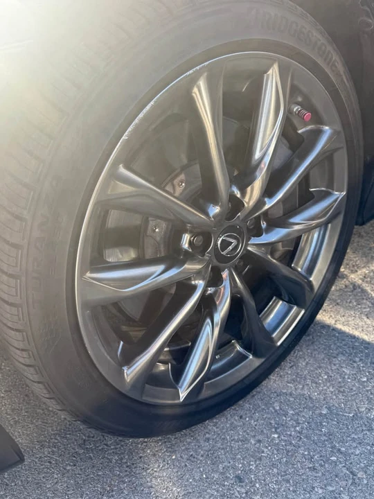 2019 Lexus RC - Image 5 of 8