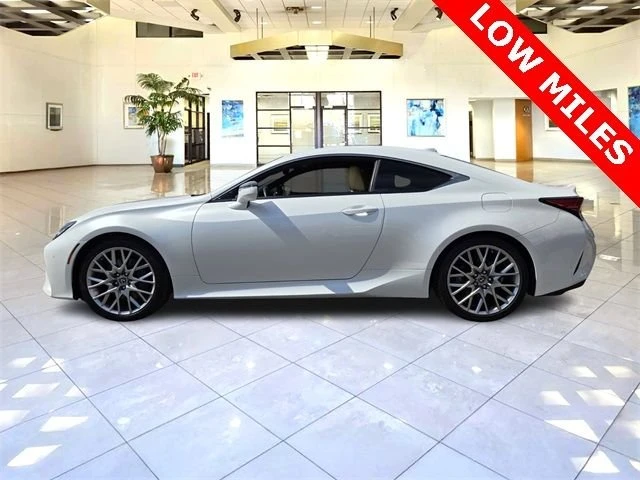 2019 Lexus RC - Image 4 of 20