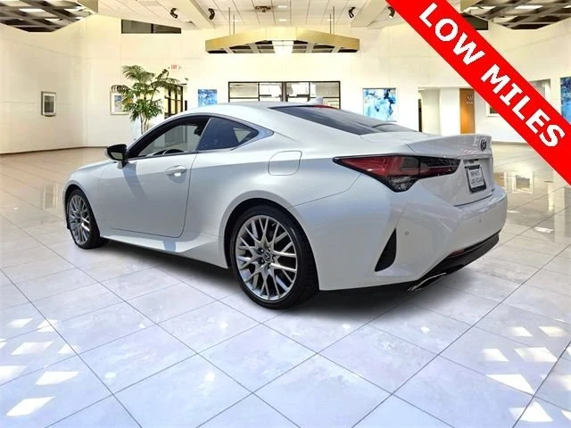2019 Lexus RC - Image 5 of 20