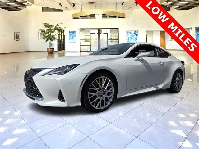 2019 Lexus RC - Image 3 of 20