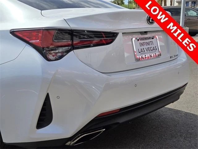 2019 Lexus RC - Image 9 of 20