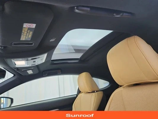2019 Lexus RC - Image 10 of 19