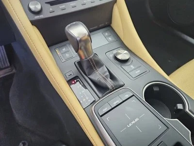 2019 Lexus RC - Image 14 of 19
