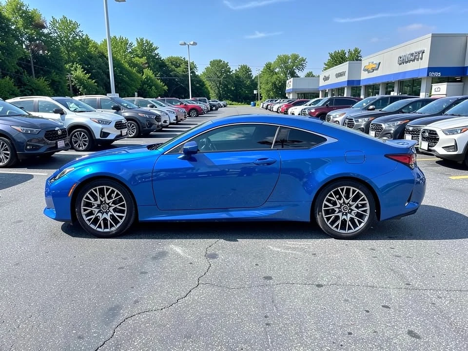 2019 Lexus RC - Image 4 of 15