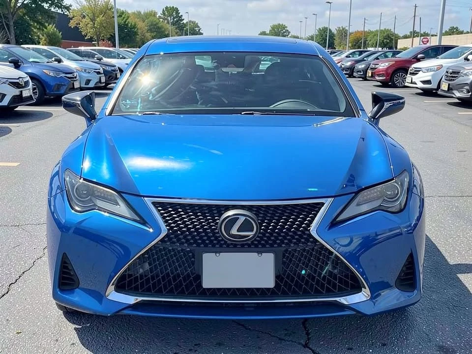 2019 Lexus RC - Image 2 of 15