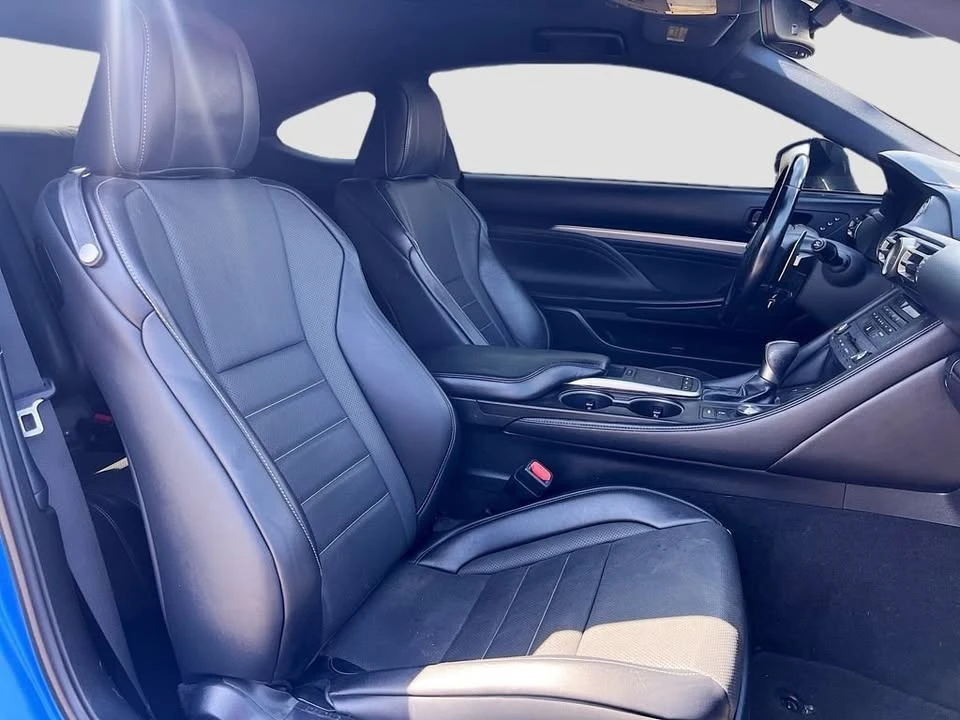 2019 Lexus RC - Image 12 of 15