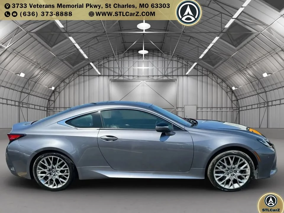 2019 Lexus RC - Image 2 of 10