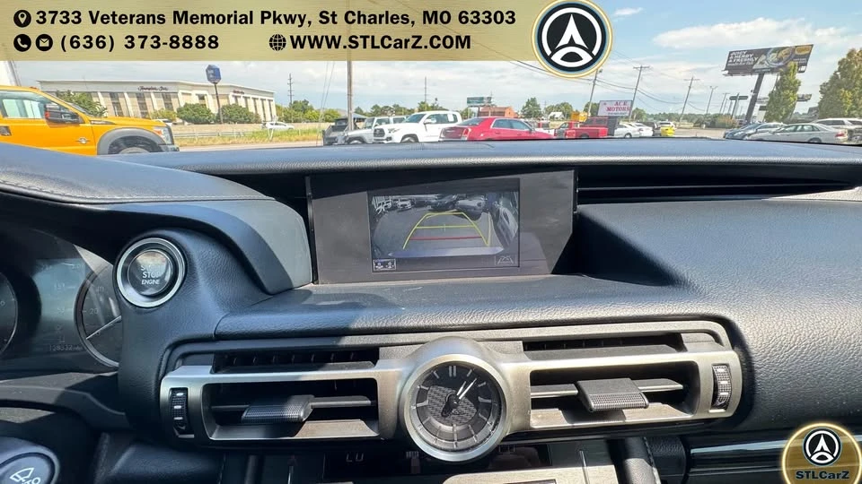 2019 Lexus RC - Image 6 of 10