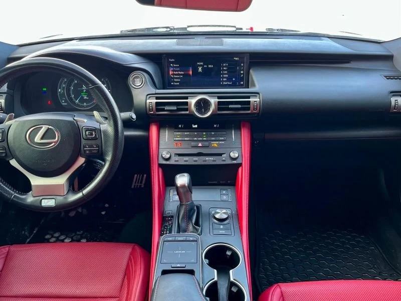2019 Lexus RC - Image 12 of 17