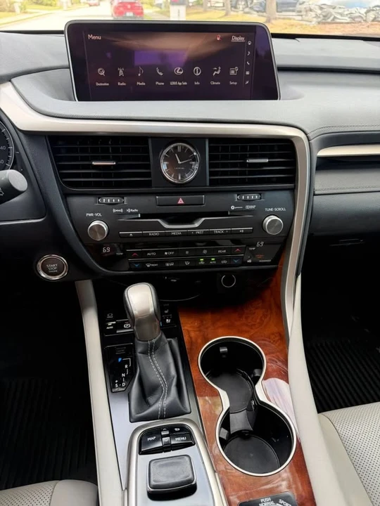 2019 Lexus RX 4th Gen - Image 14 of 17