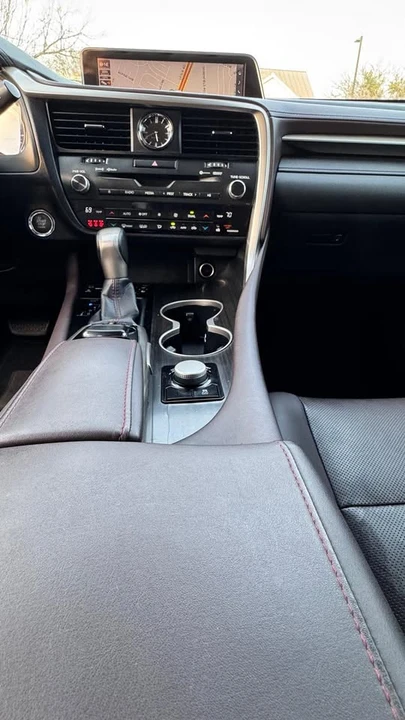 2019 Lexus RX 4th Gen - Image 11 of 16