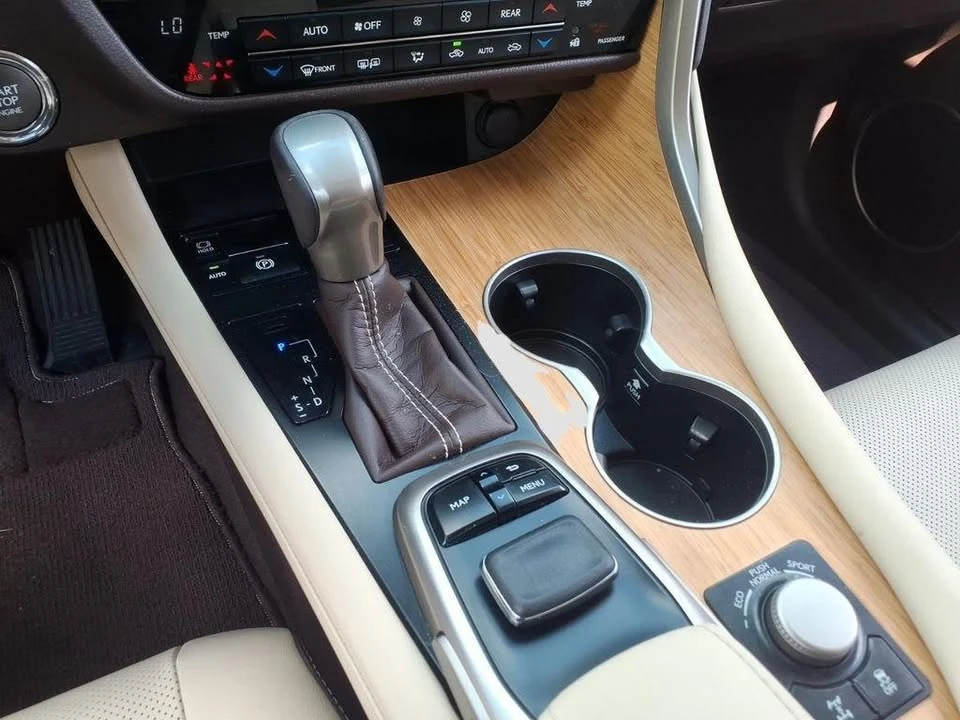 2019 Lexus RX 4th Gen - Image 18 of 19