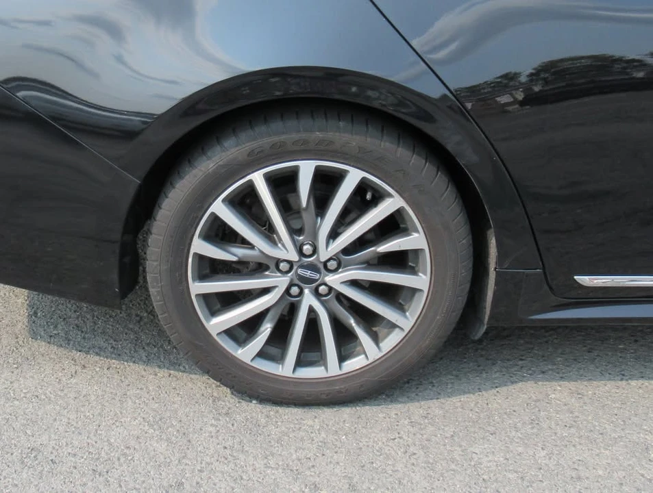 2019 Lincoln Continental 10th Gen - Image 20 of 20