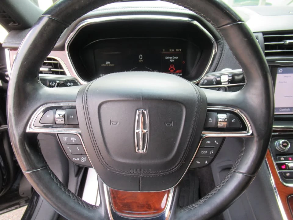 2019 Lincoln Continental 10th Gen - Image 18 of 20