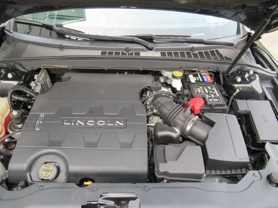 2019 Lincoln Continental 10th Gen - Image 5 of 20