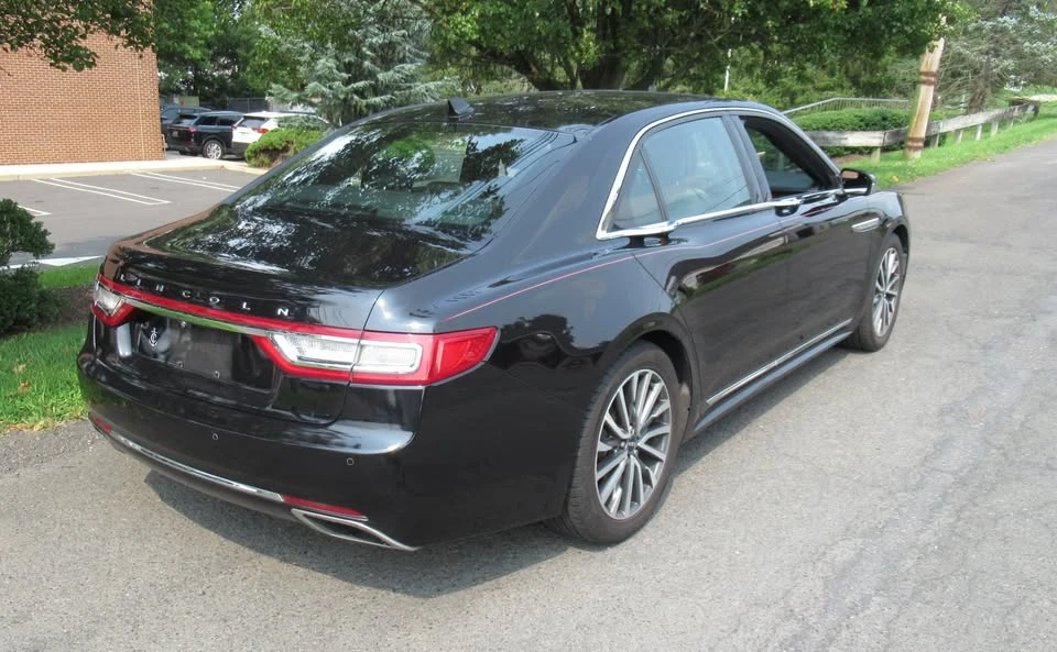 2019 Lincoln Continental 10th Gen - Image 3 of 20