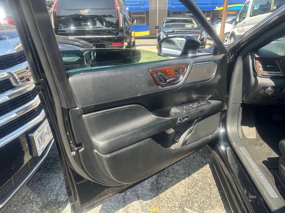2019 Lincoln Continental 10th Gen - Image 6 of 20