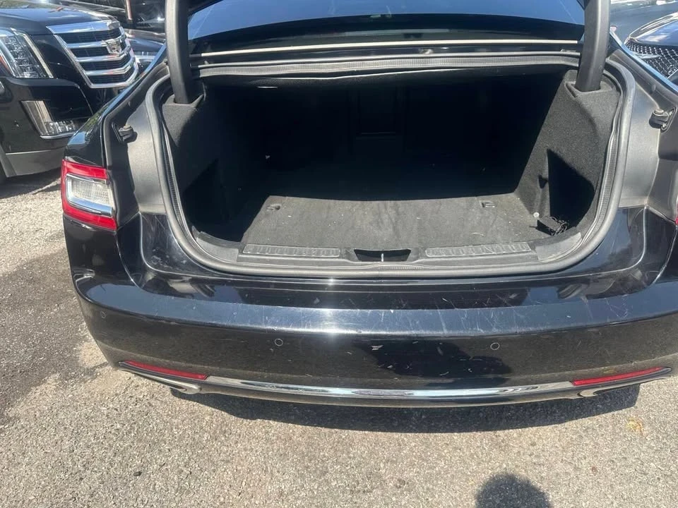 2019 Lincoln Continental 10th Gen - Image 14 of 20