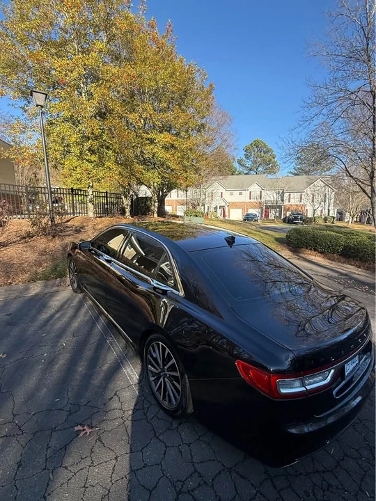 2019 Lincoln Continental 10th Gen - Image 4 of 10