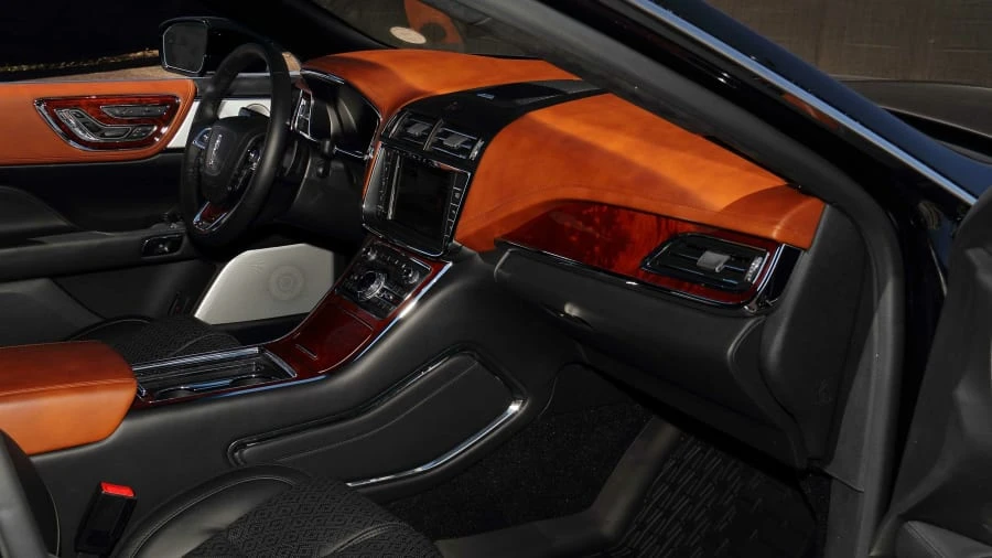 2019 Lincoln Continental 10th Gen - Image 5 of 24