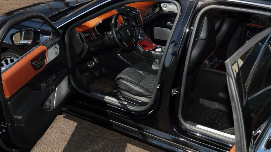 2019 Lincoln Continental 10th Gen - Image 11 of 24