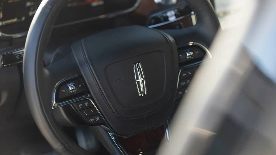 2019 Lincoln Continental 10th Gen - Image 21 of 27