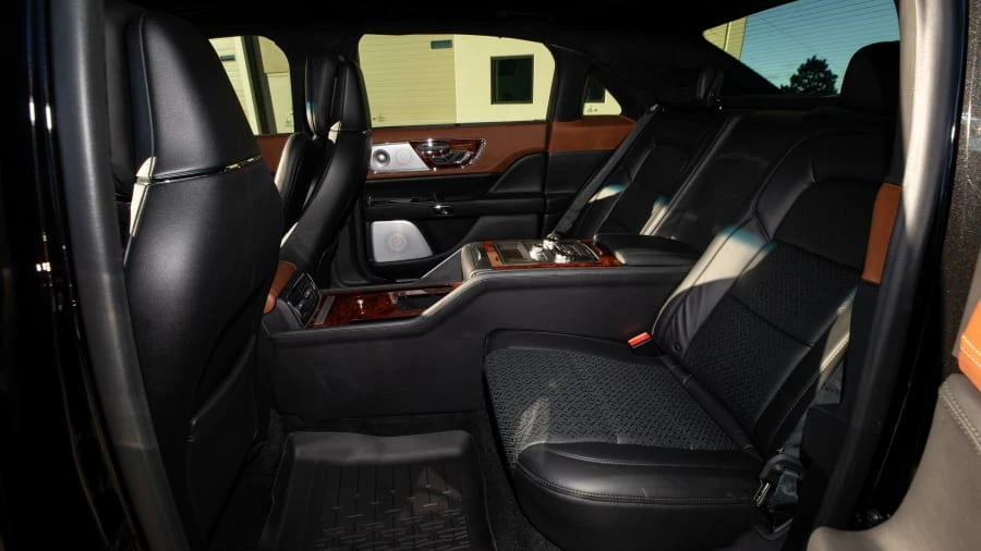 2019 Lincoln Continental 10th Gen - Image 23 of 27