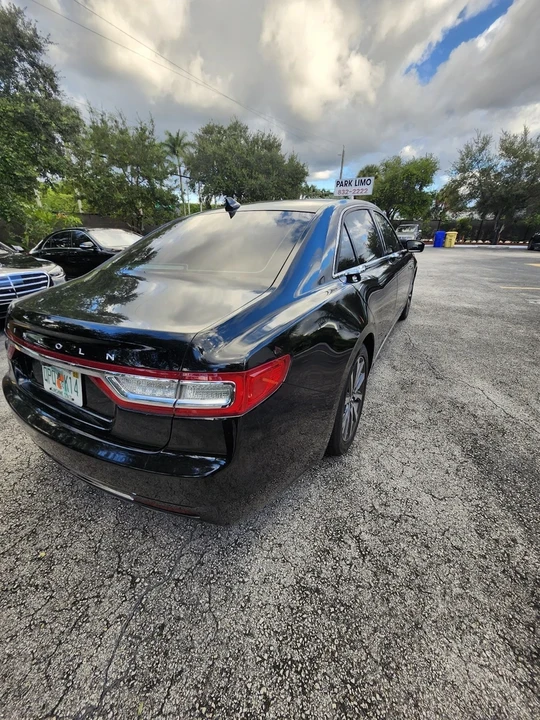 2019 Lincoln Continental 10th Gen - Image 7 of 16