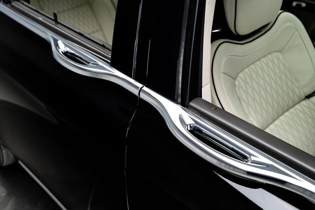2019 Lincoln Continental 10th Gen - Image 16 of 31